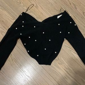 COPY - Jessica Simpson black cozy sweater with pearls